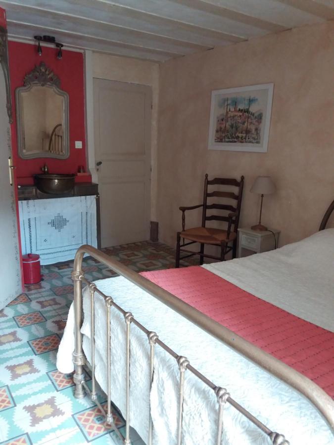 Bed and Breakfast Le Patio Des Cigales Roquefort-des-Corbières Exterior foto